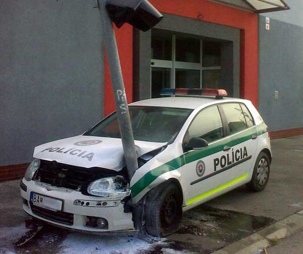 policia3 - vtipný obrázok - Kalerab.sk